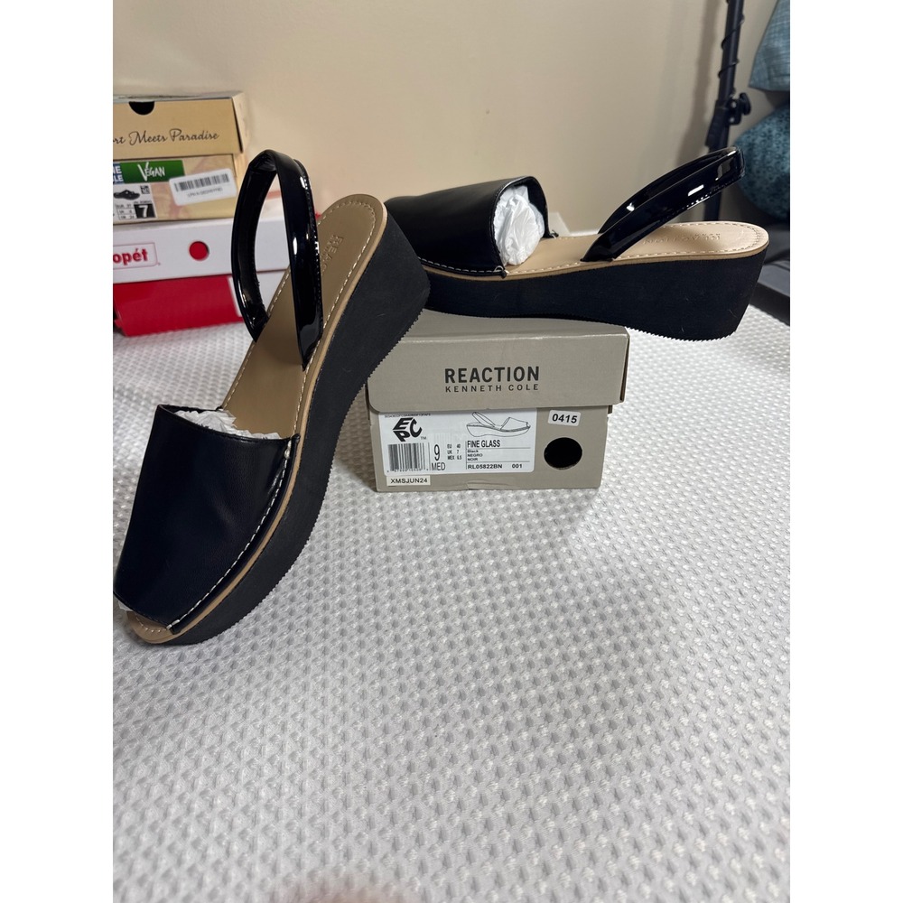 Kenneth Cole Reaction Sandal Womens 9 Fine Glass Black Wedge RL05822BN NIB